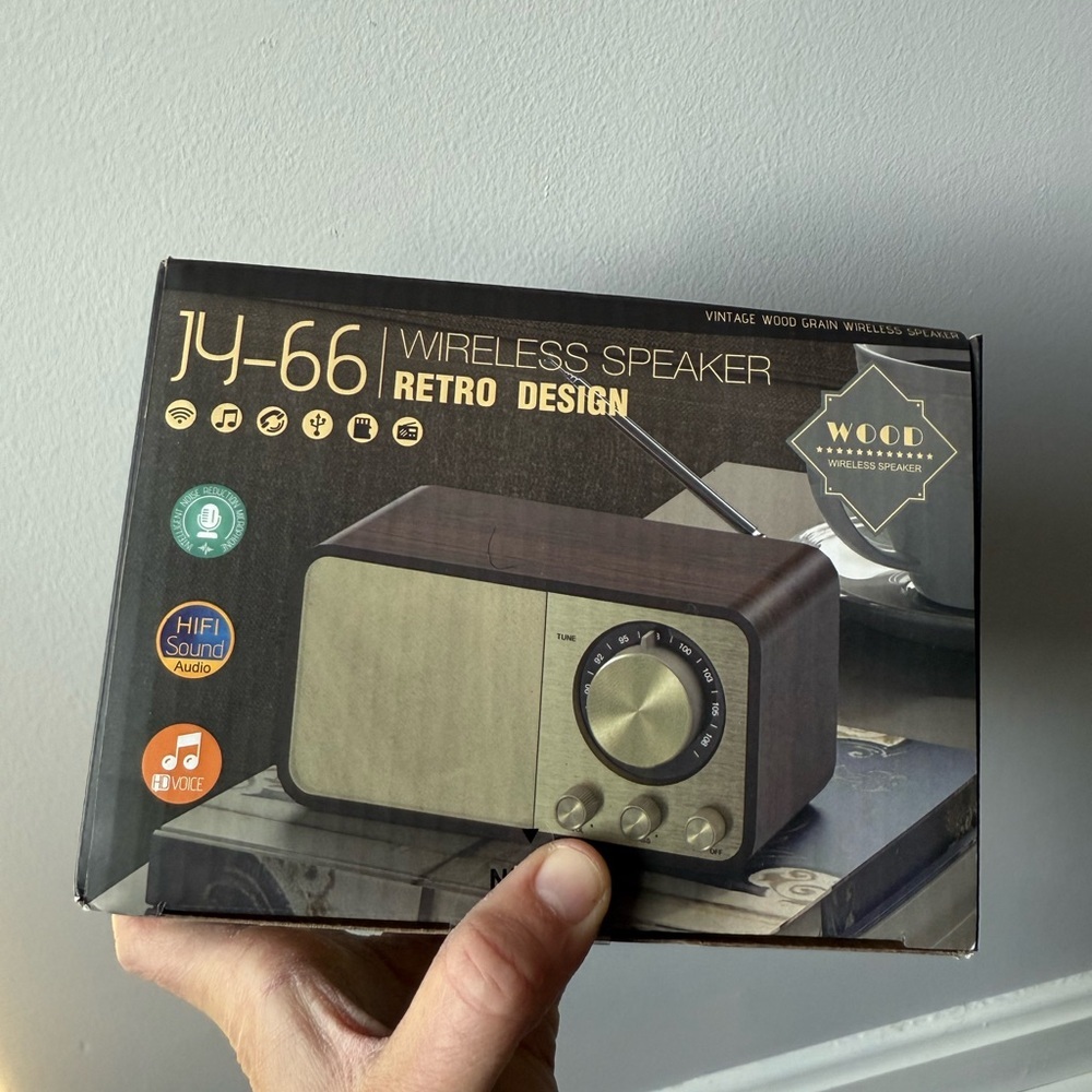 JY-66 Vintage Wireless Bluetooth Music Speaker Wood Grain Retro - Brown NEW - Picture 5 of 6